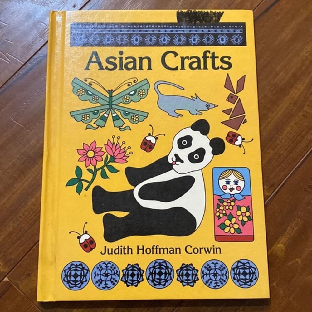 Rare‎ vintage Asian Crafts Hardcover book